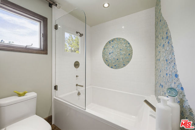 Image 42 of 64 For 26954 Whitehorse Place