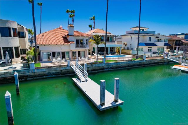 6 Buccaneer Way, Coronado CA: https://media.crmls.org/mediaz/ca90f553-ed7c-4b3d-b023-6725662ea988.jpg