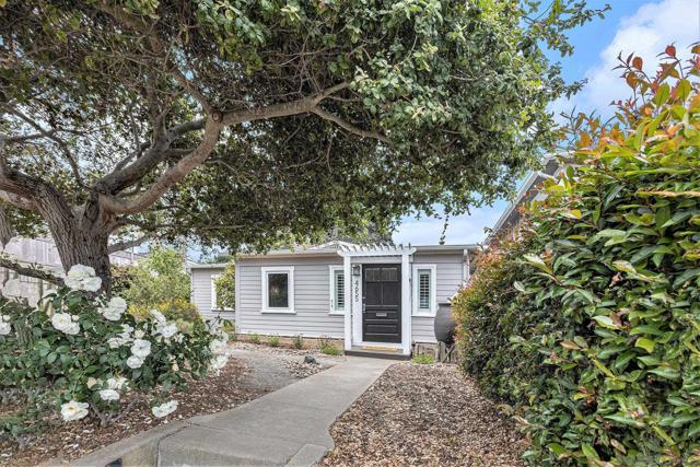 4655 Coronado Ave., San Diego CA: https://media.crmls.org/mediaz/ca915601-e1d6-4378-87cc-9fd9523e2be9.jpg