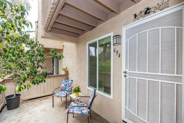 Detail Gallery Image 33 of 56 For 694 Ascot Dr, Vista,  CA 92083 - 3 Beds | 2/1 Baths