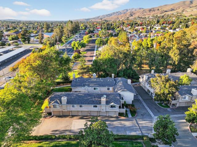 3513 Ivalynn Circle, San Jose CA: https://media.crmls.org/mediaz/ca926bc9-14f3-414b-b9d2-df8aad065d32.jpg