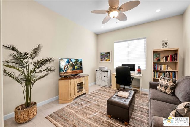 28 Chablis, Rancho Mirage CA: https://media.crmls.org/mediaz/ca92eda7-8549-4ec1-89e2-e57cc60733ec.jpg