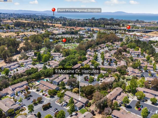 9 Moraine Court, Hercules CA: https://media.crmls.org/mediaz/ca930897-feed-46b2-b34f-22d63e46bac9.jpg