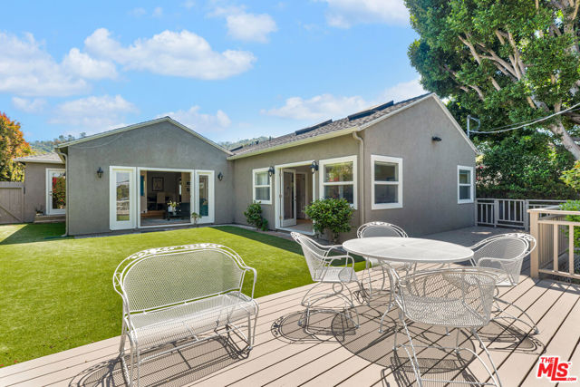 Photo of 3733 Willowcrest Avenue, Studio City, CA 91604
