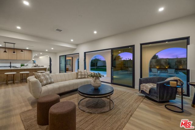 80100 Vista Grande, La Quinta CA: https://media.crmls.org/mediaz/ca953f42-52df-4558-8f55-dfe5a647b950.jpg