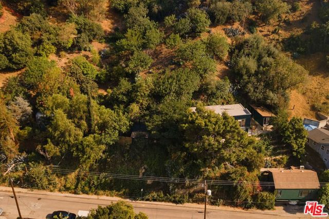 3130 Isabel, Los Angeles CA: https://media.crmls.org/mediaz/ca963b66-0f19-45c4-8e64-49b368687b03.jpg
