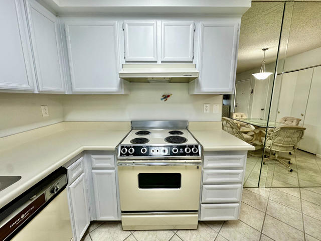 Image 10 of 56 For 1679 Sunflower Court