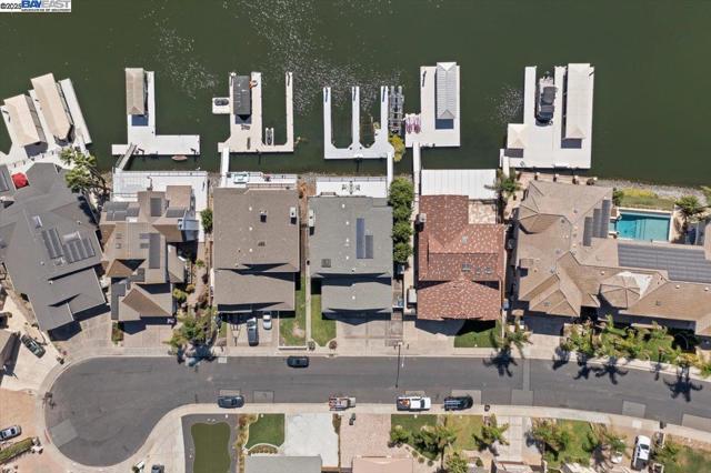 5690 Beaver Lane, Discovery Bay CA: https://media.crmls.org/mediaz/ca97920a-2a24-49e7-aa35-2f5bf517375a.jpg