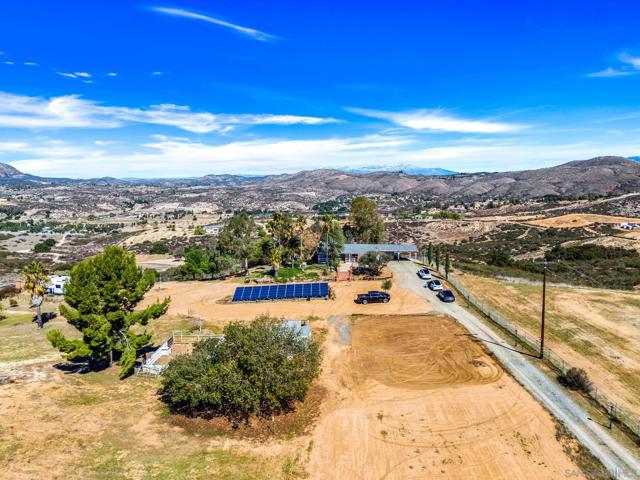 40110 Angora Ln, Temecula CA: https://media.crmls.org/mediaz/ca981cb9-a2e5-4211-855b-b675ab3b30e5.jpg
