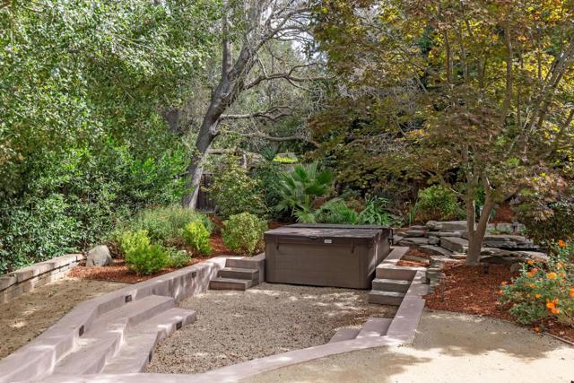 941 Berry Avenue, Los Altos CA: https://media.crmls.org/mediaz/ca982bb5-ea4b-41b0-8b77-768a6e909ce7.jpg