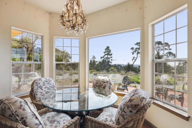 3600 Via Mar Monte, Carmel CA: https://media.crmls.org/mediaz/ca98de4f-d656-4db3-8b3a-e6cc83908fca.jpg