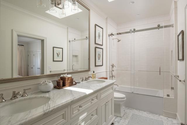3603 Carleton St, San Diego CA: https://media.crmls.org/mediaz/ca991836-1dbc-4f6c-83dd-fabb38311ede.jpg