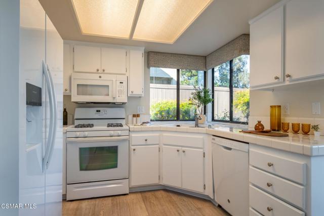 268 Novina Place, Camarillo CA: https://media.crmls.org/mediaz/ca992093-d8c4-4b57-9ec4-770224e85b8c.jpg