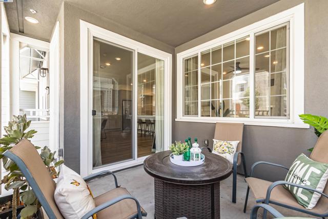 37389 Salt Grass Rd, Newark CA: https://media.crmls.org/mediaz/ca9a2994-81a7-4670-8f23-8f4f269e6cf6.jpg