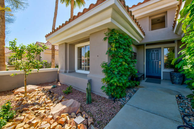 78829 Putting Green Drive, Palm Desert CA: https://media.crmls.org/mediaz/ca9bded4-66c4-4ec5-8e0c-65f7f6a46b3f.jpg