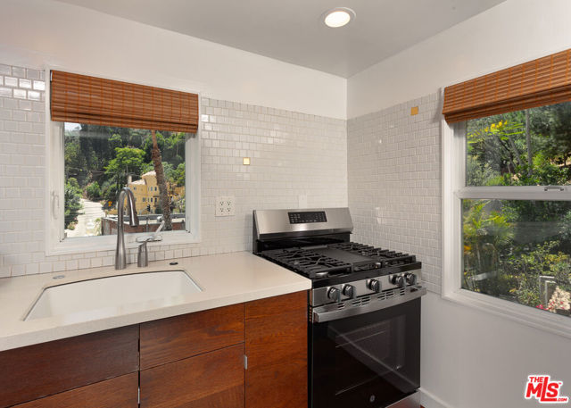 2108 Tavern Trail, Los Angeles CA: https://media.crmls.org/mediaz/ca9cd014-0a06-47fb-ada9-d6ef0221a555.jpg