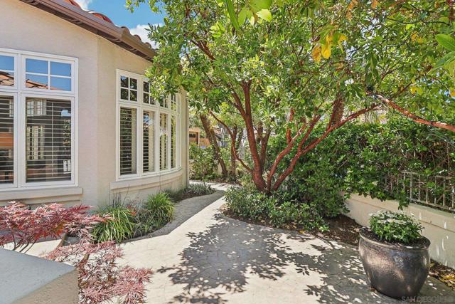4961 Concannon Ct, San Diego CA: https://media.crmls.org/mediaz/ca9ce118-74a5-44c5-8e7f-742bac76a014.jpg