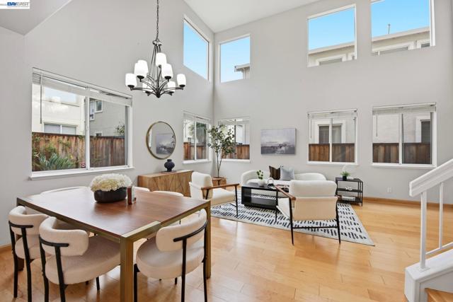 Image 22 of 55 For 15518 Harbor Way