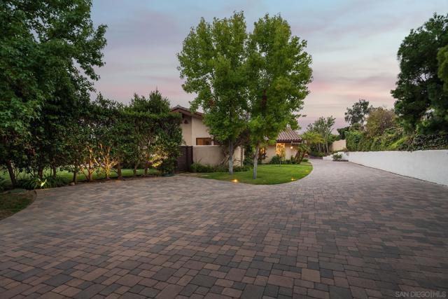 17112 Via De La Valle, Rancho Santa Fe CA: https://media.crmls.org/mediaz/caa08a2c-9981-483e-953a-b33c38a401bf.jpg