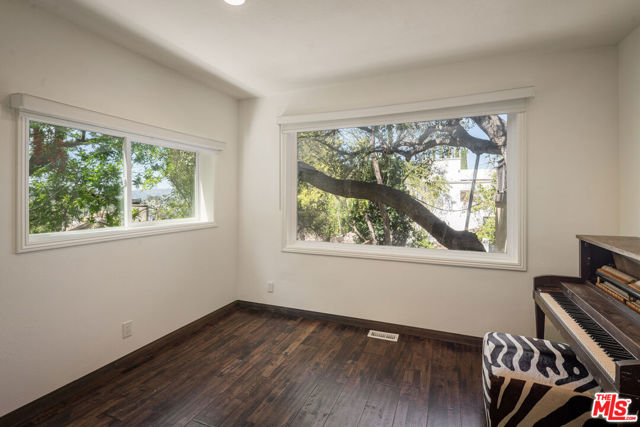 4713 Bedel Street, Woodland Hills CA: https://media.crmls.org/mediaz/caa21864-6bb3-4f4e-9df9-6f84be8d23f0.jpg