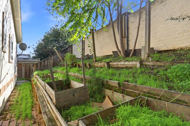 125 N Mary Avenue, Sunnyvale CA: https://media.crmls.org/mediaz/caa2e3ac-215d-4eda-88ad-04fb78d6d576.jpg