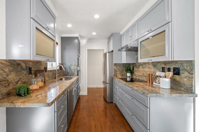 241 Bonita Lane, Foster City CA: https://media.crmls.org/mediaz/caa3b6bd-05b8-47be-9694-e25ec121bd39.jpg