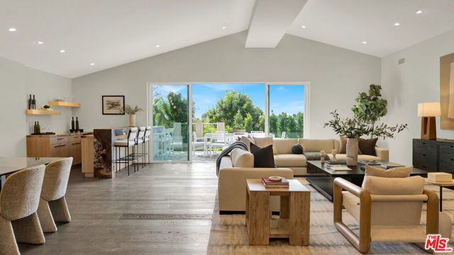 11601 Bellagio Road, Los Angeles, CA 90049