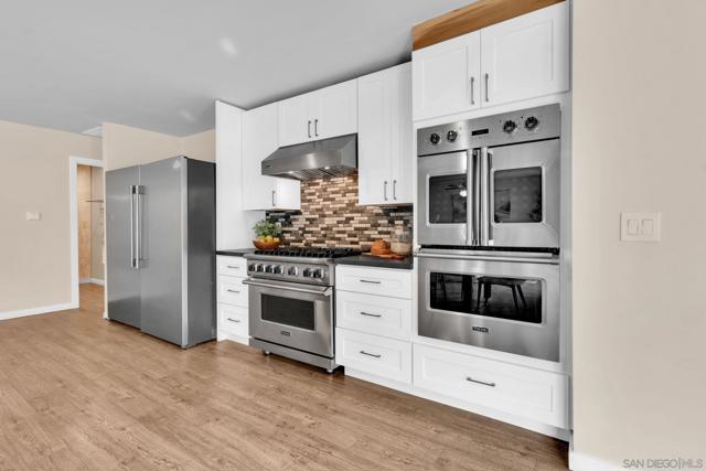 3872 Coronado Ave, San Diego CA: https://media.crmls.org/mediaz/caa51bfd-8dd8-43b6-931f-9516cc409c14.jpg