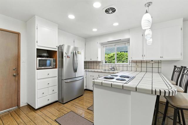 5222 Keystone Drive, Fremont CA: https://media.crmls.org/mediaz/caa7cb2e-8b6e-44f5-9a6c-d66503879ff3.jpg
