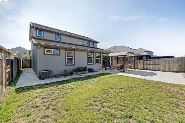 1589 Friendly St, Manteca CA: https://media.crmls.org/mediaz/caa8f6c1-9a6a-4340-8c8b-d1869e1b0627.jpg