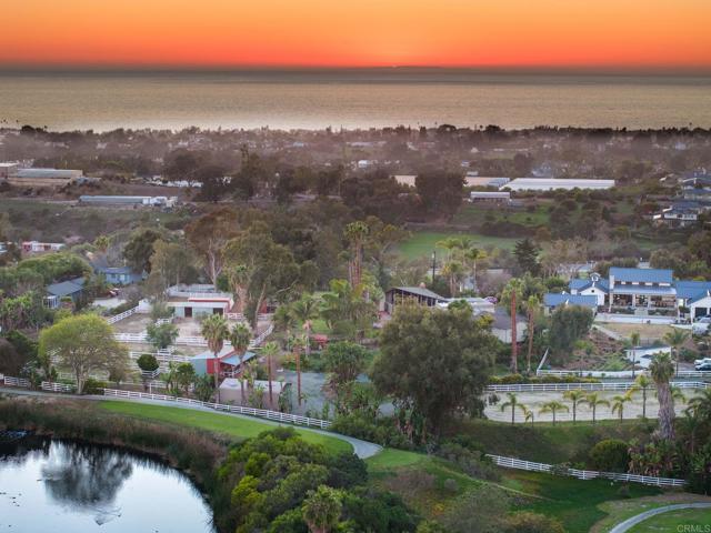 623 Quail Gardens Lane, Encinitas CA: https://media.crmls.org/mediaz/caa995f6-f594-41b0-94c3-7fec9ff1e0ea.jpg
