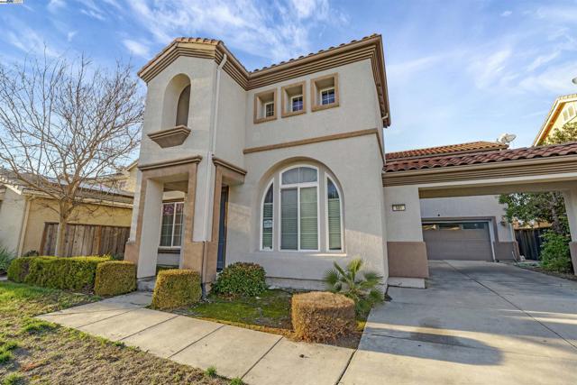 501 Carnaby Rd, Lathrop CA: https://media.crmls.org/mediaz/caac9346-b76a-4df8-992d-d279bfb3e204.jpg