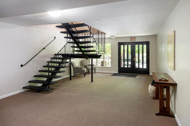 101 2nd Street, Los Altos CA: https://media.crmls.org/mediaz/caad24a0-4312-4227-a700-0b76f82dc063.jpg