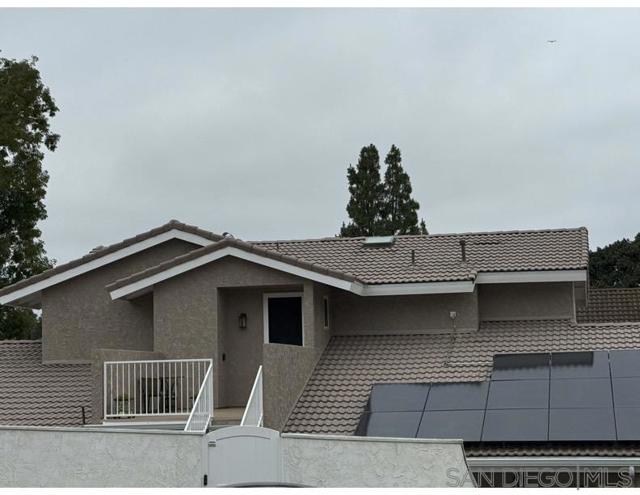 9007 Montrose Way, San Diego CA: https://media.crmls.org/mediaz/caad8843-8fd9-4bb0-a8d5-9ae34e70cfd8.jpg