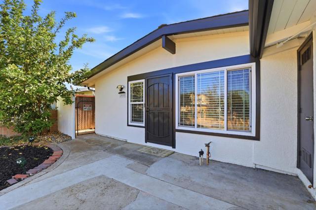 1800 Seaview Drive, San Jose CA: https://media.crmls.org/mediaz/caae4feb-3b23-401d-b655-527fcf6891ec.jpg