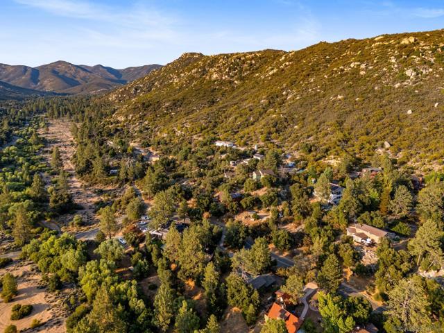 8648 Valley View Trail, Pine Valley CA: https://media.crmls.org/mediaz/caae7341-1aa3-443a-8332-ef60f4301929.jpg