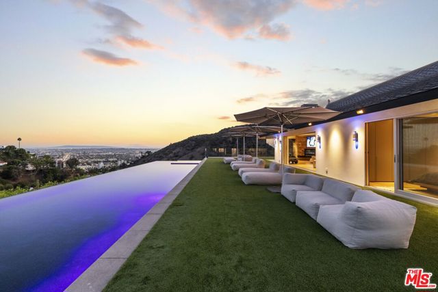 3 Bed Home for Sale in Los Angeles, California