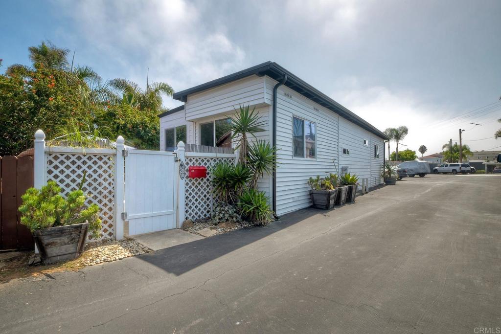 170 Diana Street - photo 2