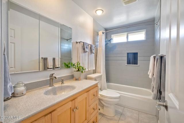 4517 Big Sur Street, Oceanside CA: https://media.crmls.org/mediaz/caafcb7f-979c-4d4d-ac16-2a61919fcffb.jpg