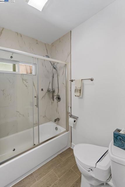 25910 Westview Way, Hayward CA: https://media.crmls.org/mediaz/caaff046-4157-4ad1-945f-116bd4710e2d.jpg
