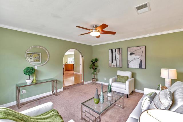 Image 5 of 35 For 988 Woodgrove Lane