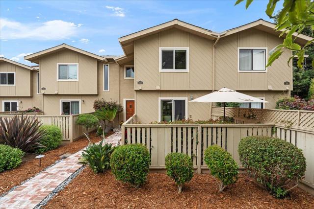 182 Hyannis Court, Aptos CA: https://media.crmls.org/mediaz/cab03371-28b0-4321-9564-8d9c5d721cf5.jpg