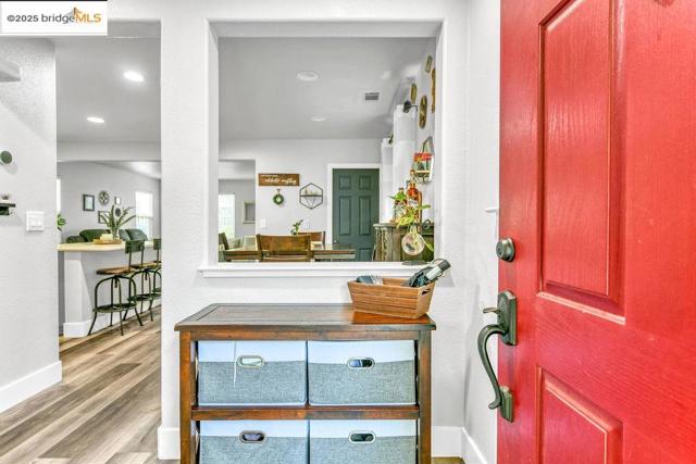 31 Ashton Court, Pittsburg CA: https://media.crmls.org/mediaz/cab0fec6-e009-49b7-990f-9cf3e6f74c18.jpg