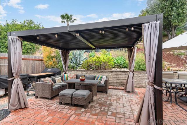 6120 Amaya Dr, La Mesa CA: https://media.crmls.org/mediaz/cab151b6-5aee-4761-9c7a-c3750cac325b.jpg