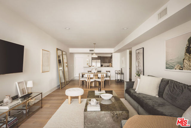 118 N Kings Road, Los Angeles CA: https://media.crmls.org/mediaz/cab1ae74-5c75-4c4d-8dc6-21beb6a02368.jpg