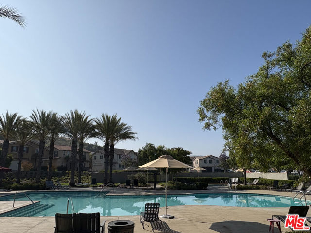 20650 Huntley Way, Santa Clarita CA: https://media.crmls.org/mediaz/cab1fbdb-c62e-4696-aa79-6dbd65879463.jpg