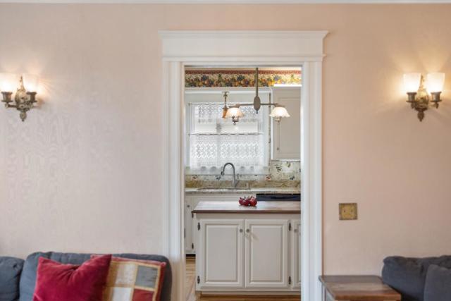132 Forest Avenue, Pacific Grove CA: https://media.crmls.org/mediaz/cab20f31-16d5-461c-8c53-d8722b3ffba2.jpg