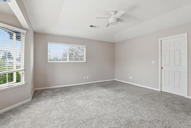 2891 Calle Reynoso, Pleasanton CA: https://media.crmls.org/mediaz/cab263a8-7889-4fa7-b9eb-769dbb828e1d.jpg