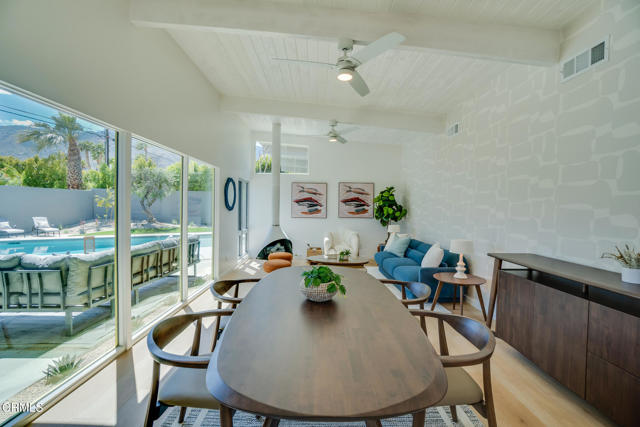 2839 N Davis Way, Palm Springs CA: https://media.crmls.org/mediaz/cab33d52-79ce-4b5a-a0f4-0dae86882a92.jpg