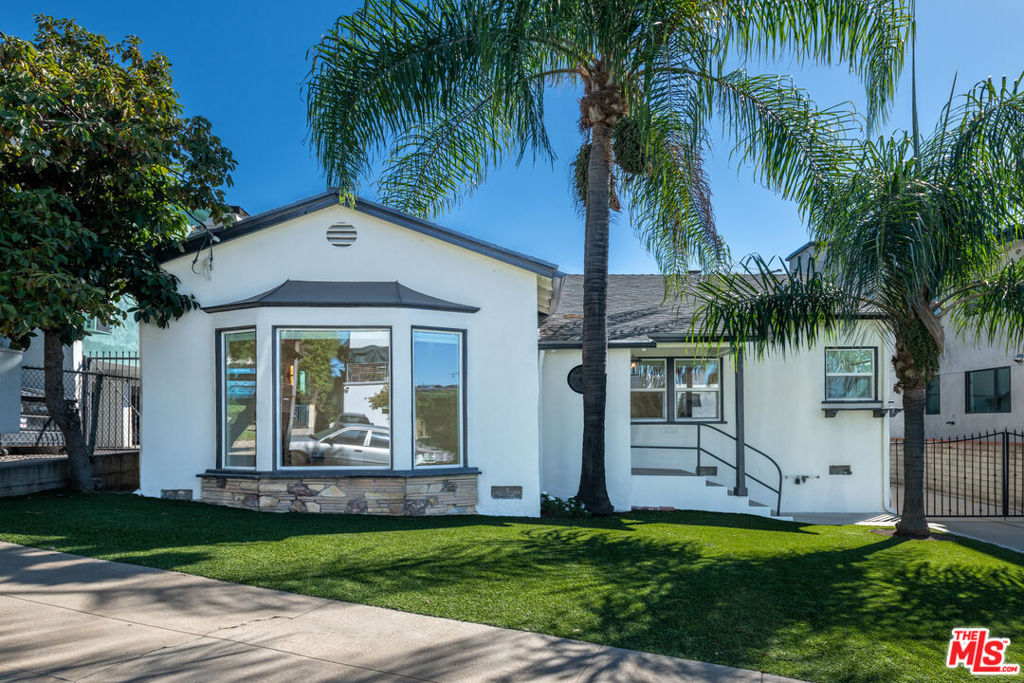 2828 Avenel Street — image 1
